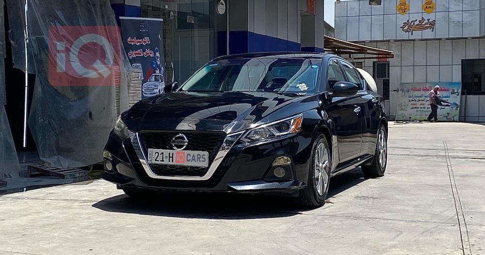 نيسان ألتيما